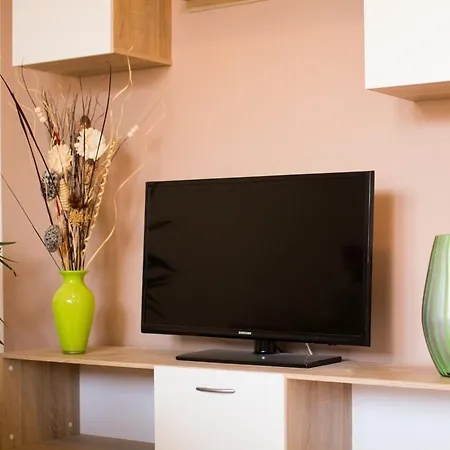 Refined And Timeless Krk With Terrace