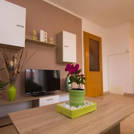 Refined And Timeless Krk With Terrace *