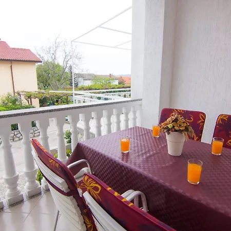 Refined And Timeless Krk With Terrace * Krk Town
